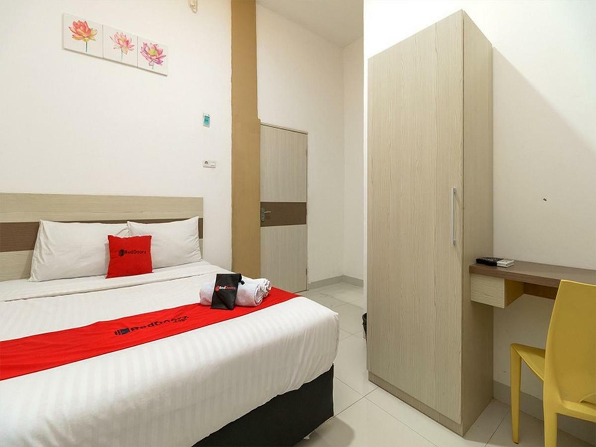 Reddoorz At Tara Homestay Palembang Luaran gambar